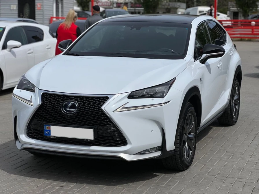 Lexus NX, 2016