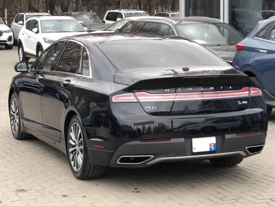 Lincoln MKZ, 2016