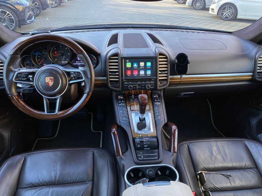 Porsche Cayenne, 2015