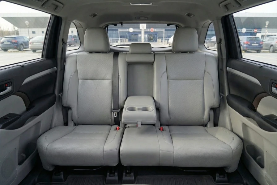 Toyota Highlander 8 Locuri