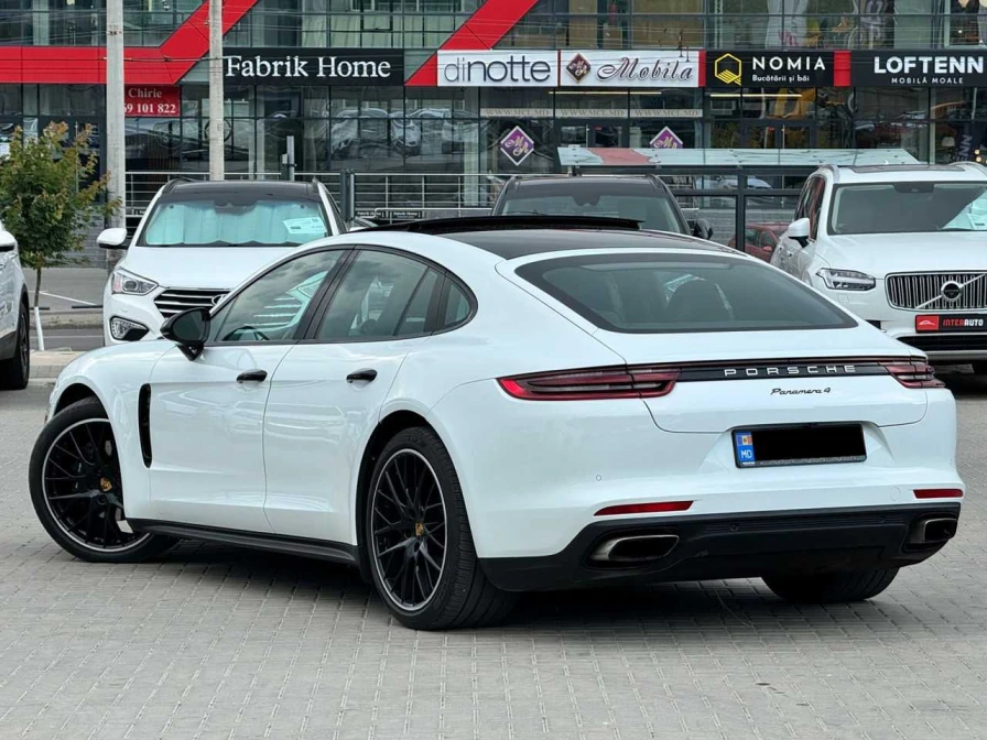 Porsche Panamera, 2019