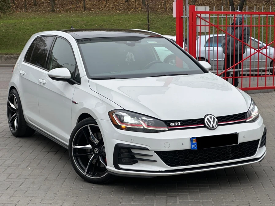 Volkswagen Golf GTI